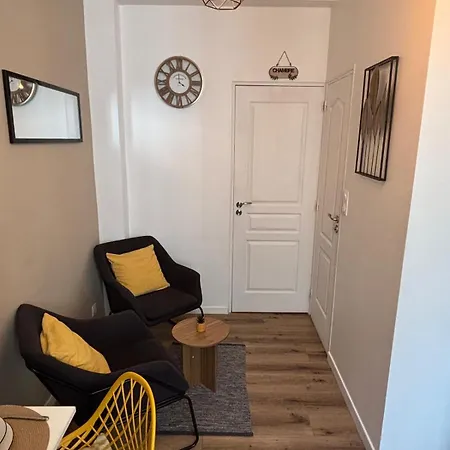 Elegant Et Chic Au Coeur De *